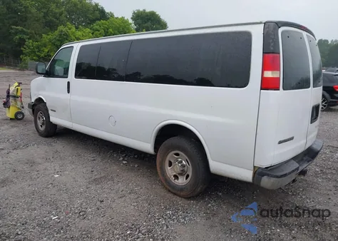 2004 Chevrolet Express G3500 z USA, uszkodzony, nr VIN 1GAHG39U841130543